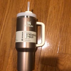 New Stanley Rose quartz-Tumbler/ 40oz